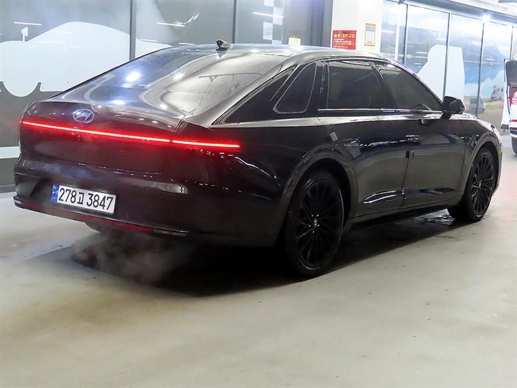 HYUNDAI Grandeur - Vista 4