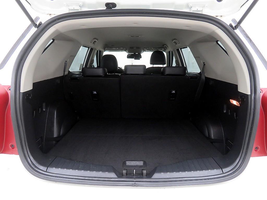 Ssangyong Tivoli - Vista 5