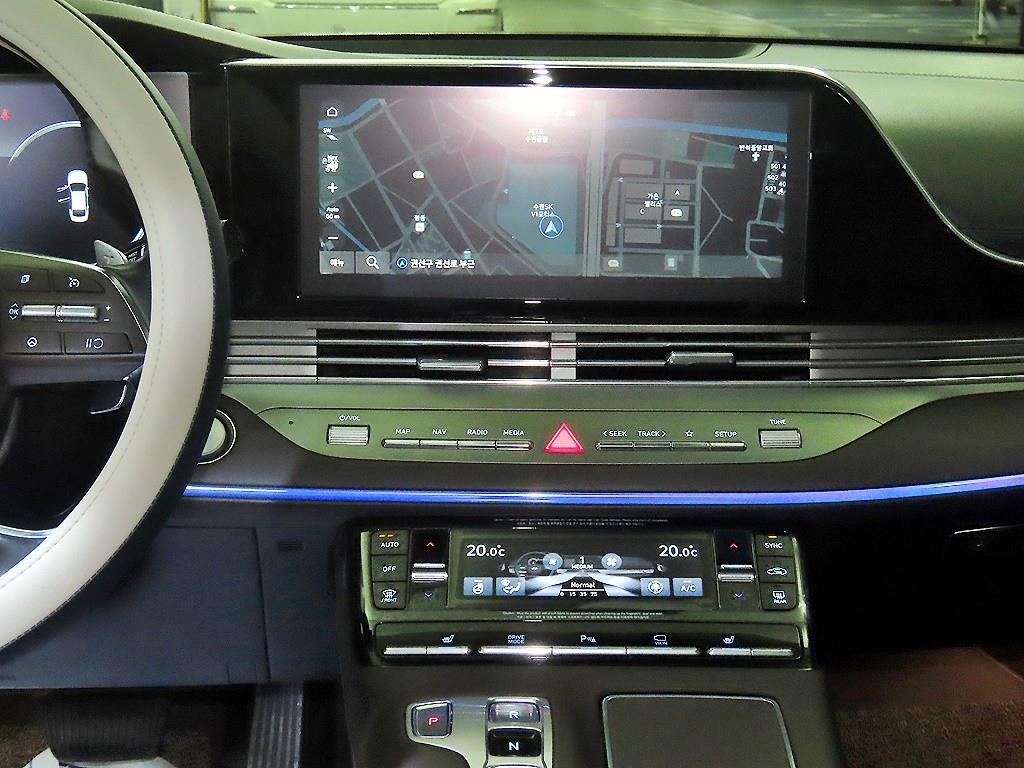 HYUNDAI Grandeur - Vista 11