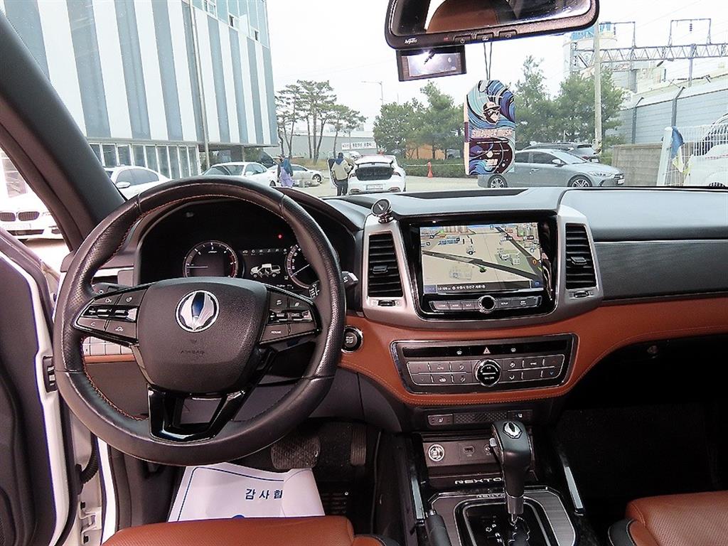 Ssangyong Rexton - Vista 7
