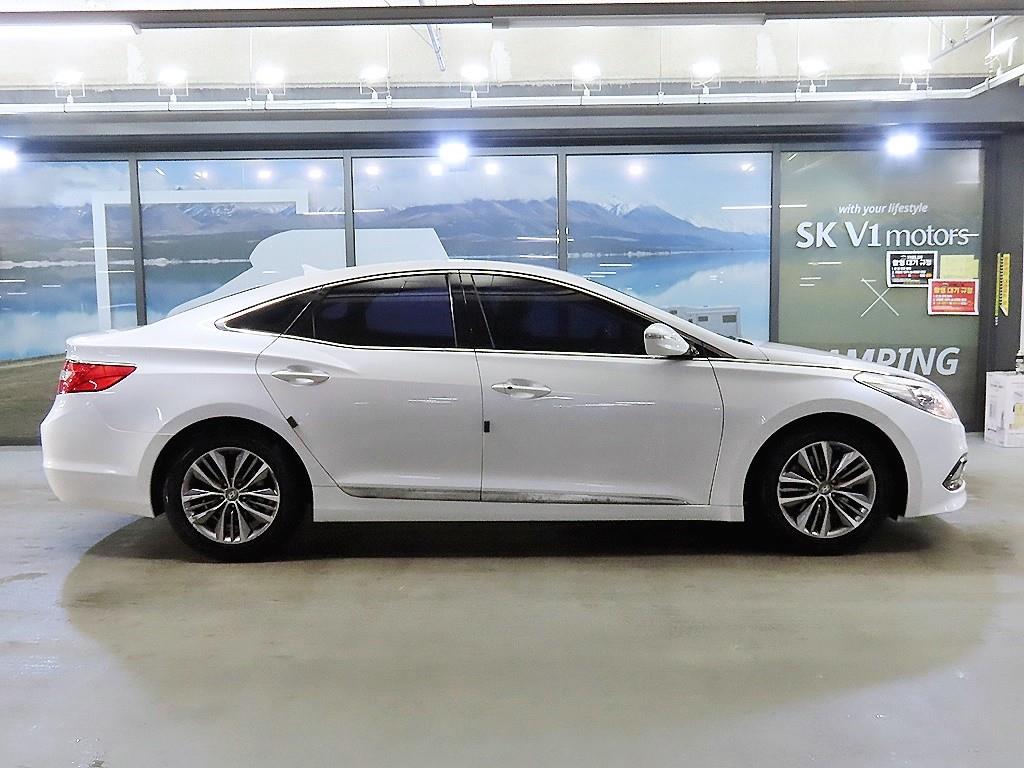 HYUNDAI Grandeur - Vista 3