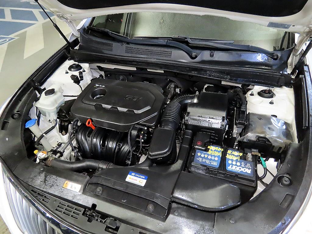 HYUNDAI Grandeur 2015 Blanco - Importación desde Corea - HF Imports Iquique - Foto 19