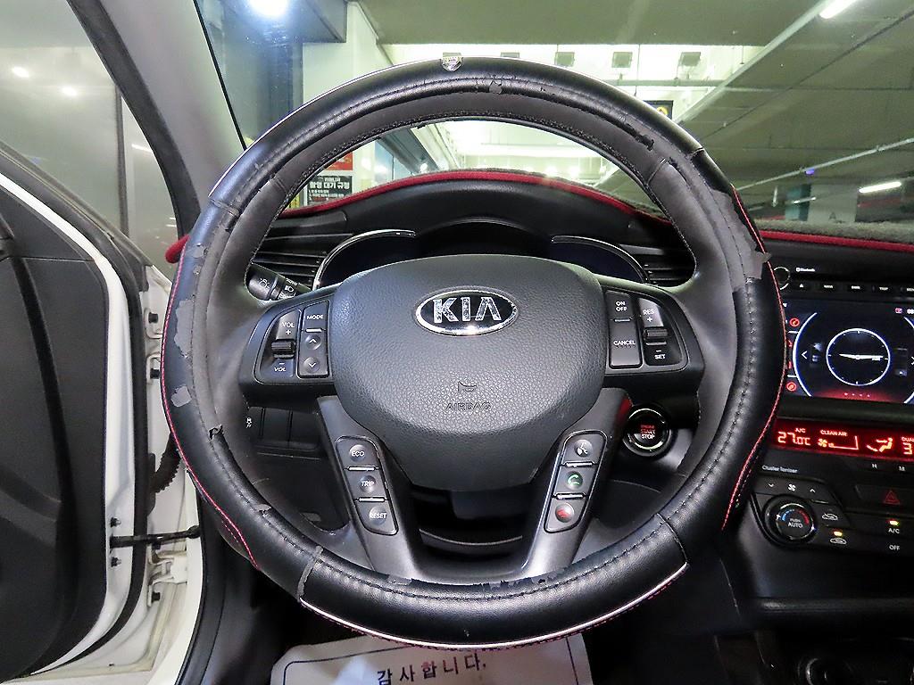 KIA K5 - Vista 8