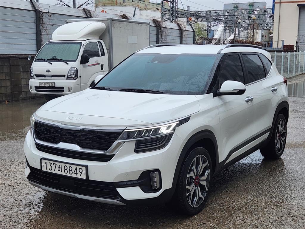 KIA Seltos - Vista 2