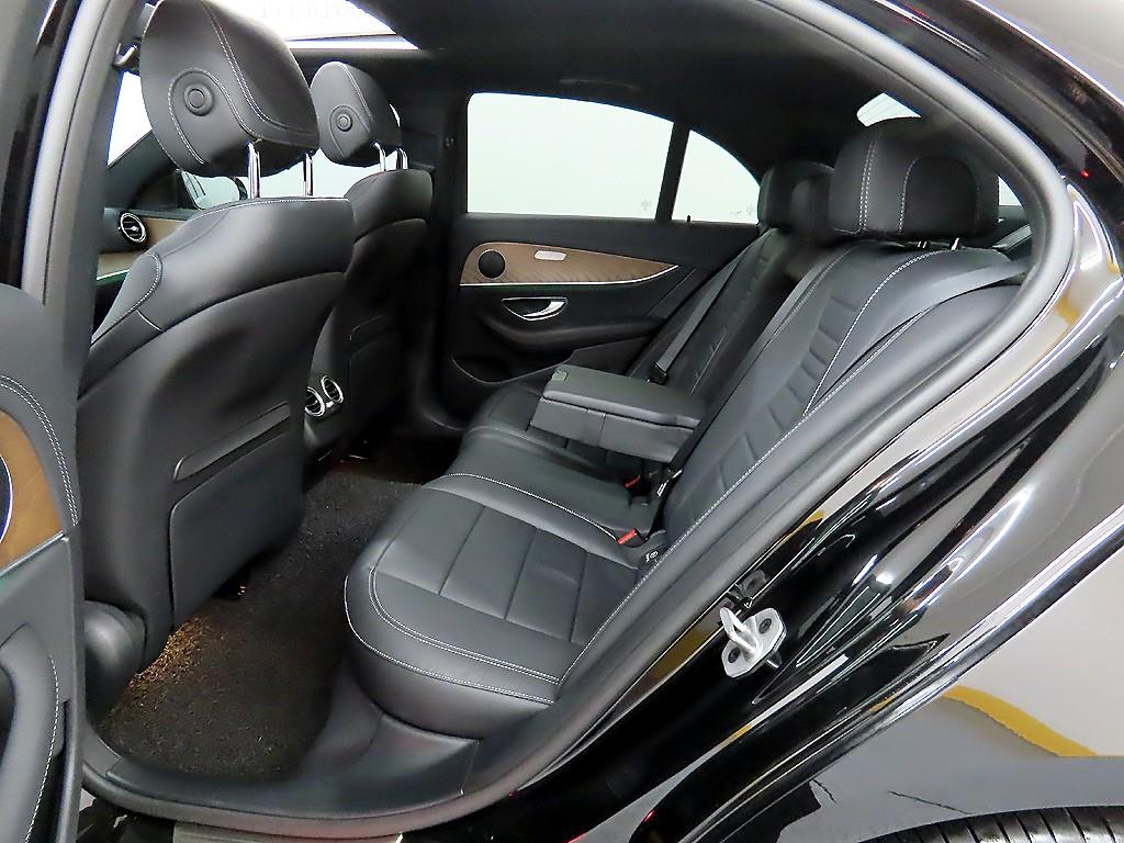 Mercedes Benz E class - Vista 6