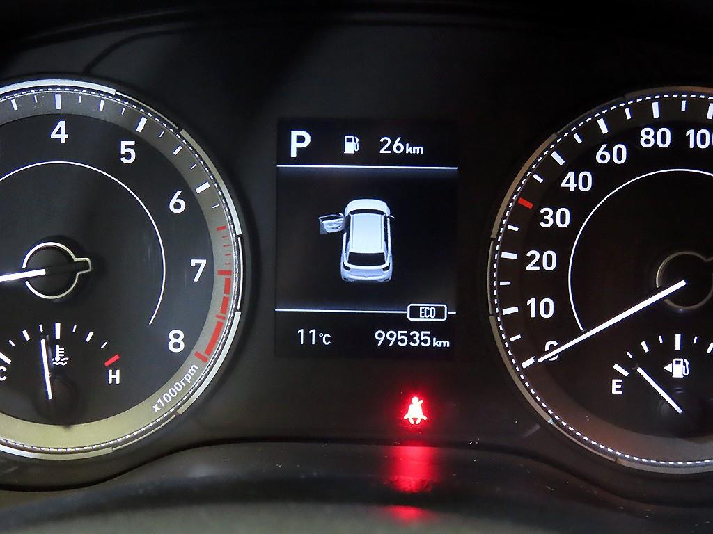 HYUNDAI Venue - Vista 9