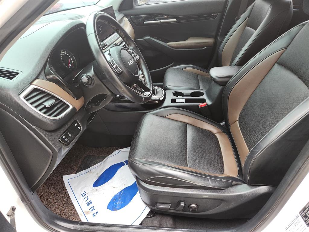 KIA Seltos - Vista 5