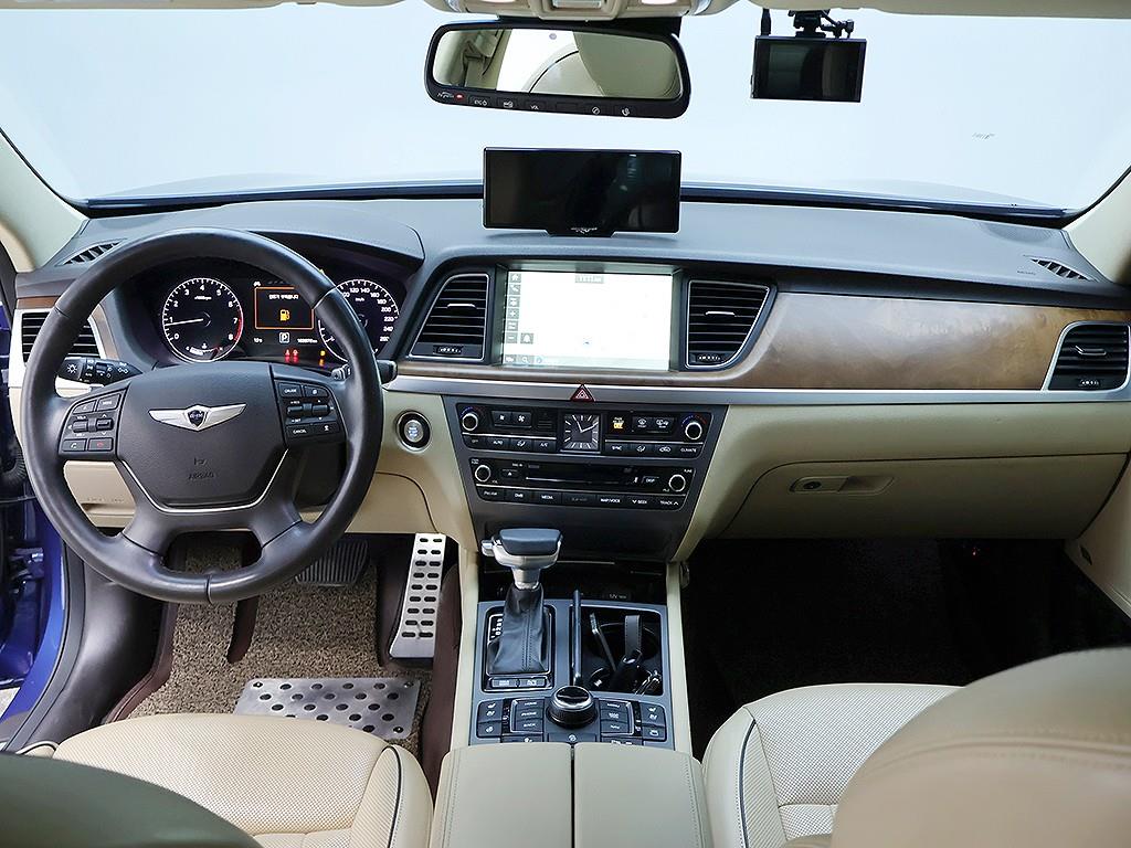 HYUNDAI Genesis - Vista 9
