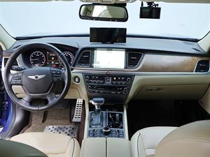 HYUNDAI Genesis - Vista 10