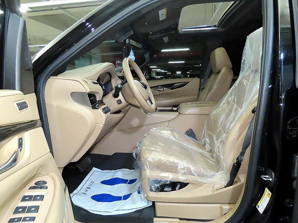 Cadillac Escalade - Vista 6