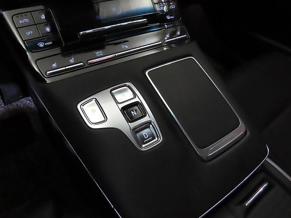 HYUNDAI Grandeur - Vista 12