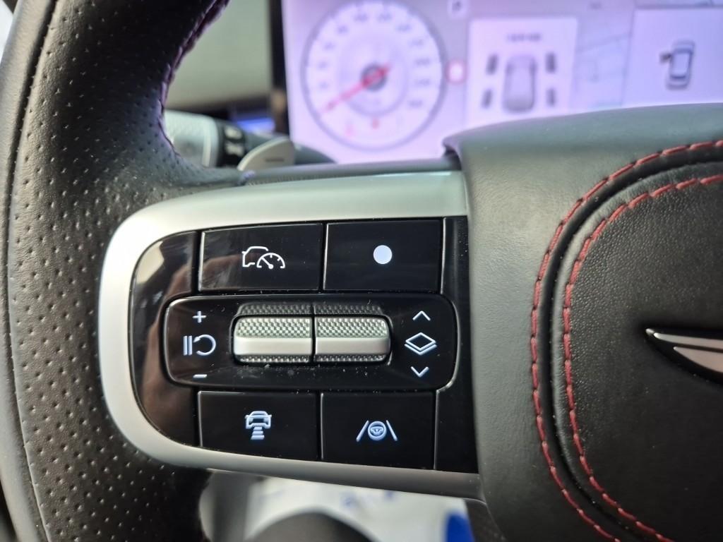 Genesis GV70 2025 Negro - Importación desde Corea - HF Imports Iquique - Foto 16