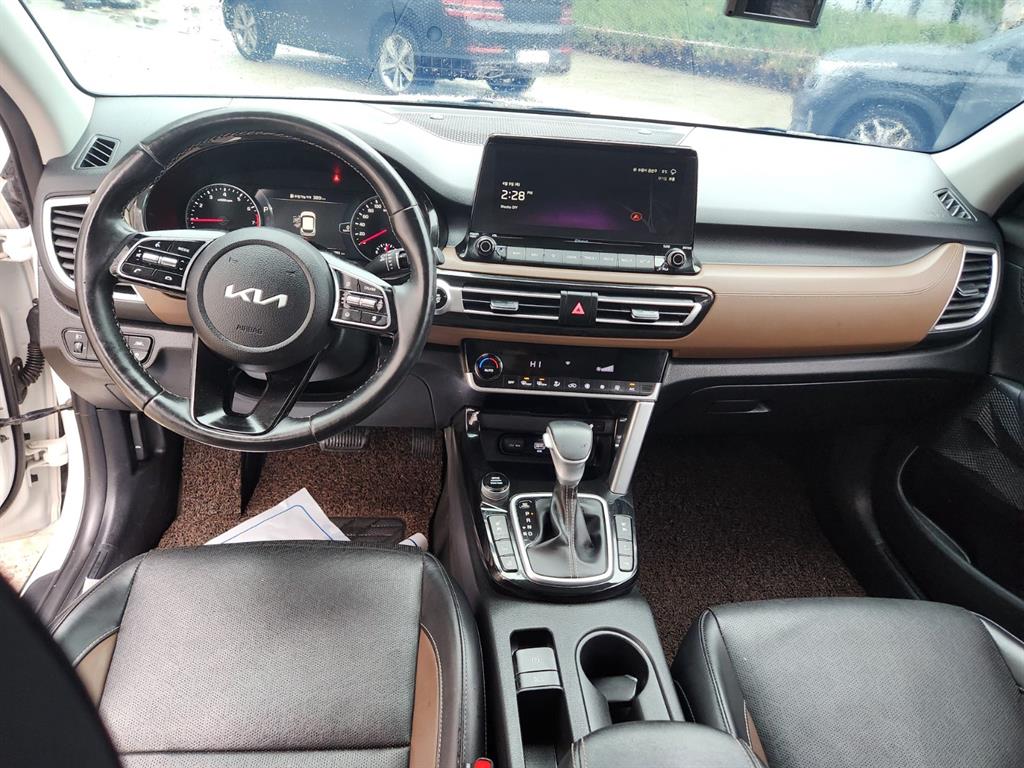 KIA Seltos - Vista 7