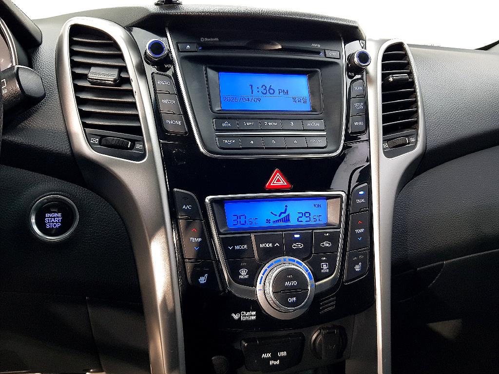 HYUNDAI i30 - Vista 12