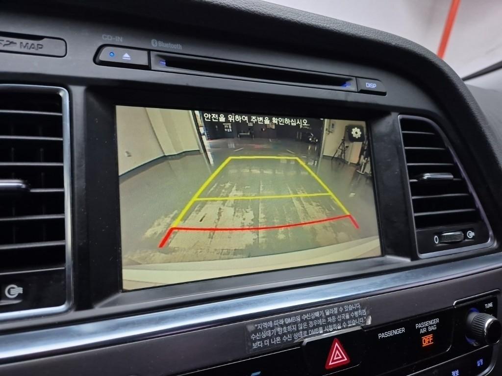 HYUNDAI Sonata - Vista 12