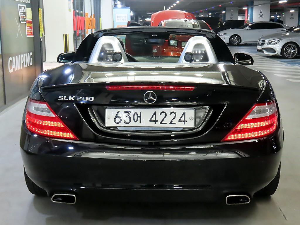 Mercedes Benz SLK Class - Vista 10