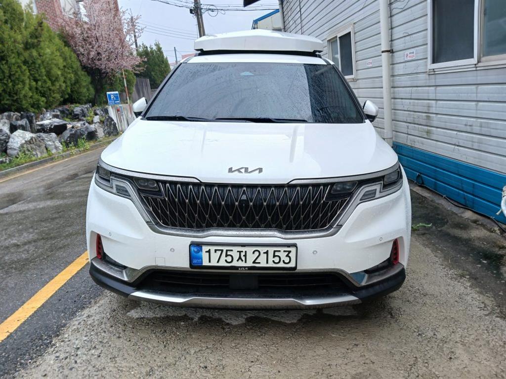 KIA Carnival 2022 Blanco - Importación desde Corea - HF Imports Iquique - Foto 1