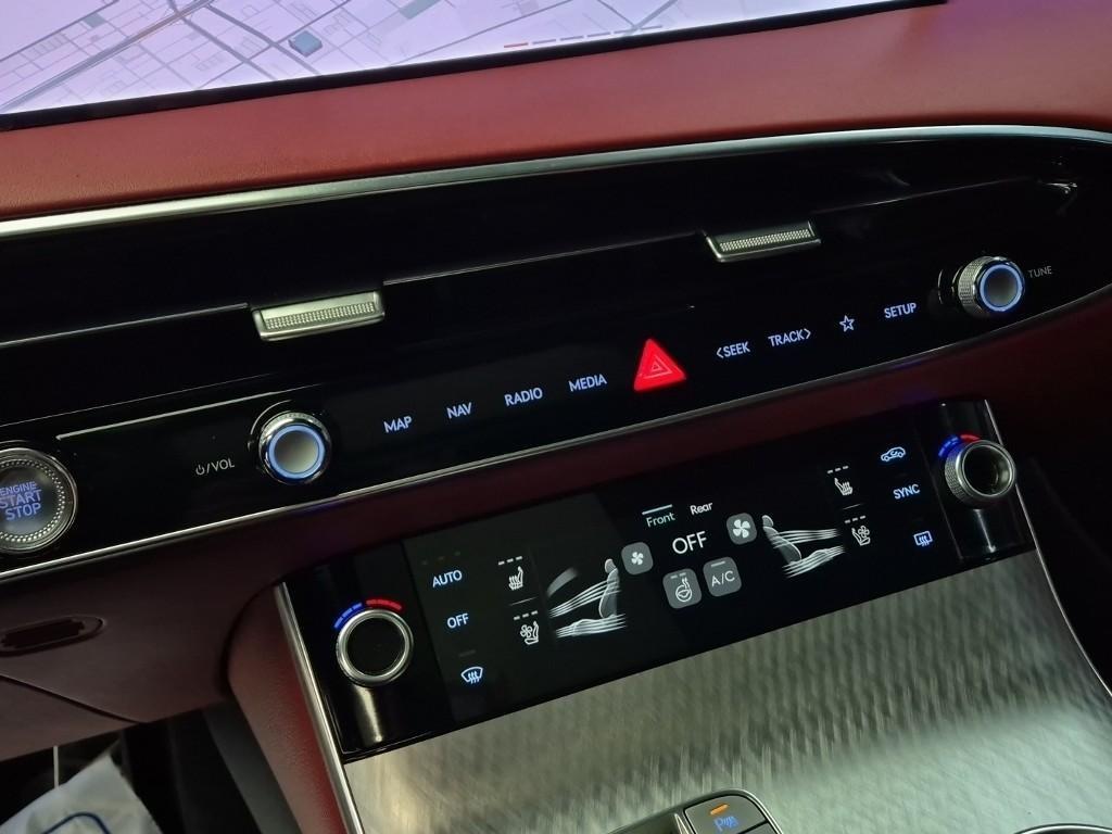 Genesis GV70 2025 Negro - Importación desde Corea - HF Imports Iquique - Foto 17