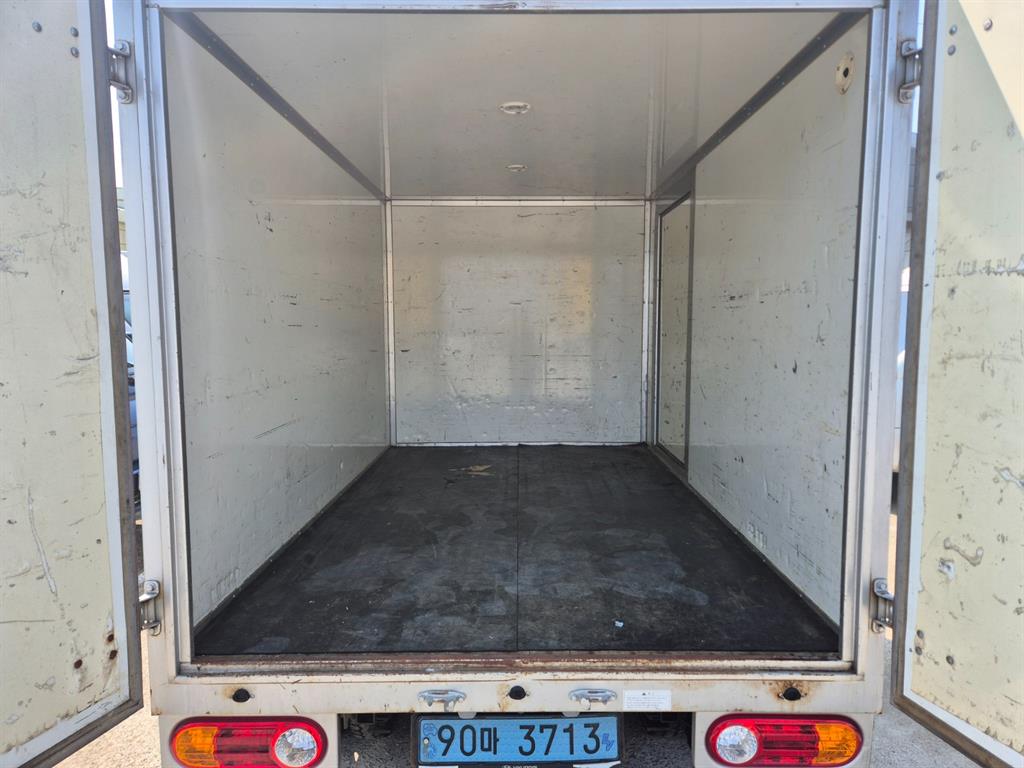 [소형화물][내장탑]포터2 (EV) 1.0톤/슈퍼캡/초장축 - миниатюра 12