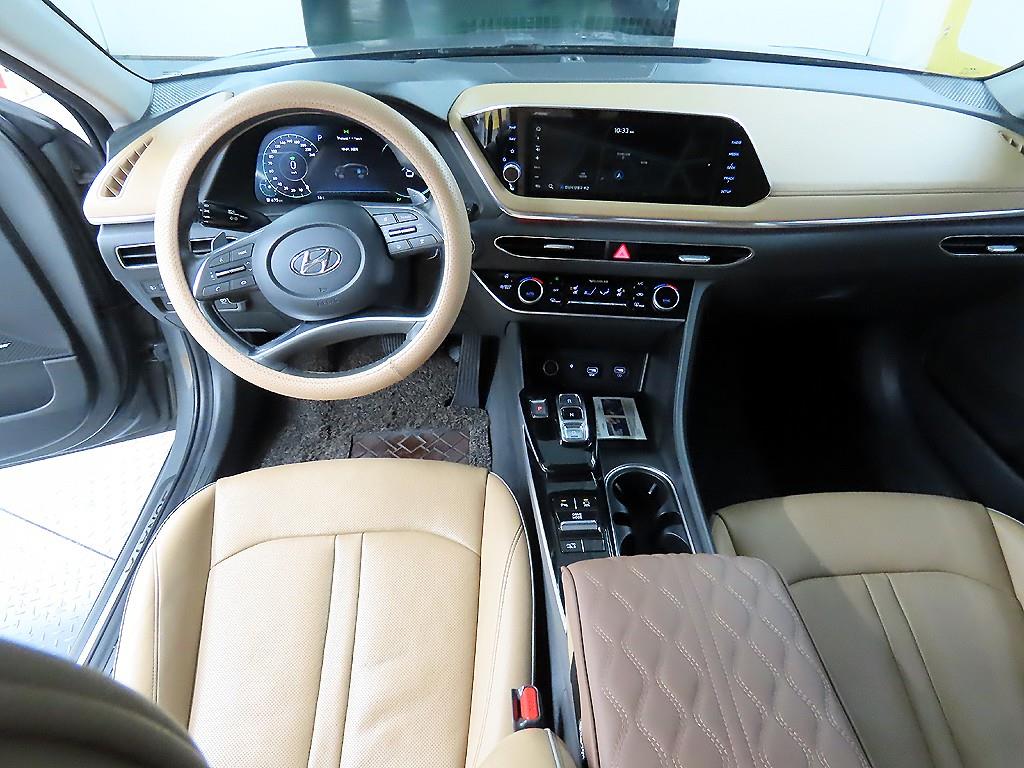 HYUNDAI Sonata - Vista 8