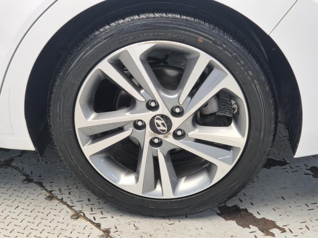 HYUNDAI Avante 2018 Blanco - Importación desde Corea - HF Imports Iquique - Foto 13