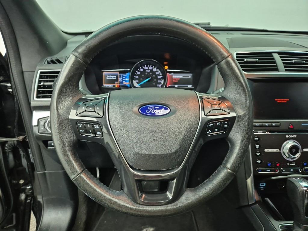 Ford Explorer - Vista 9