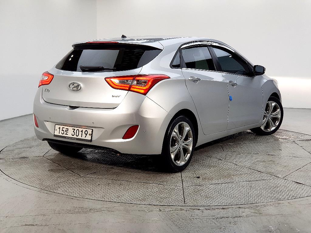 HYUNDAI i30 - Vista 4