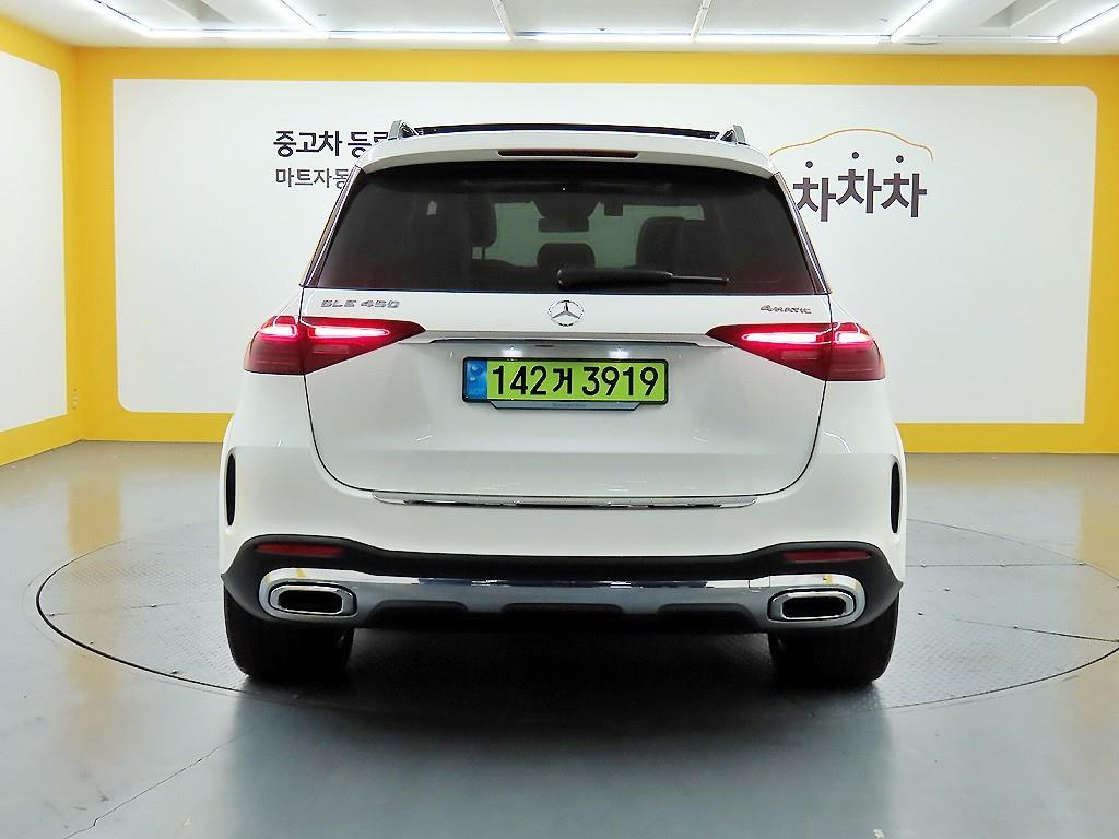 Mercedes Benz GLE Class - Vista 3