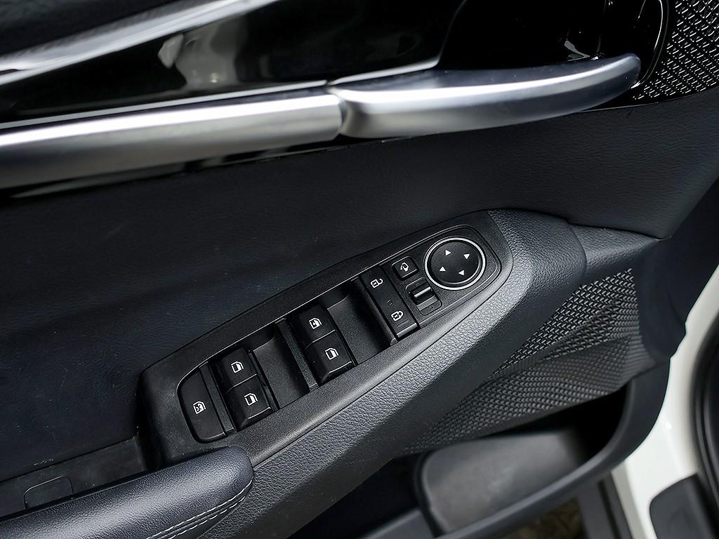 KIA Seltos 2023 Blanco - Importación desde Corea - HF Imports Iquique - Foto 13