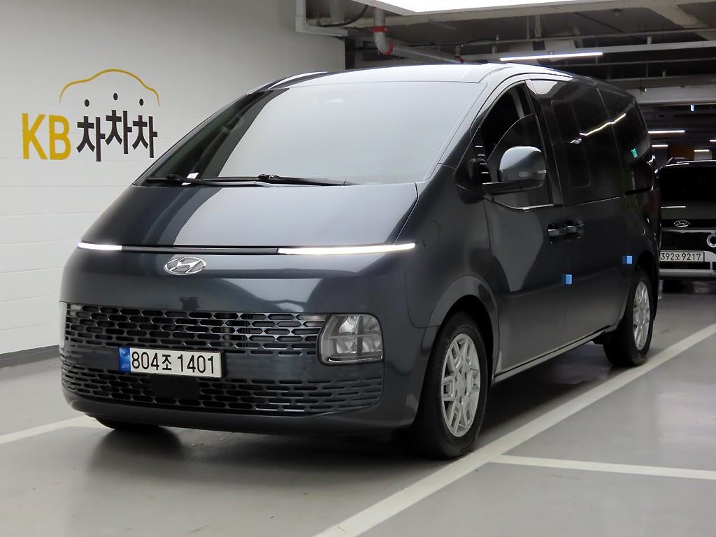 HYUNDAI Staria - Vista 2