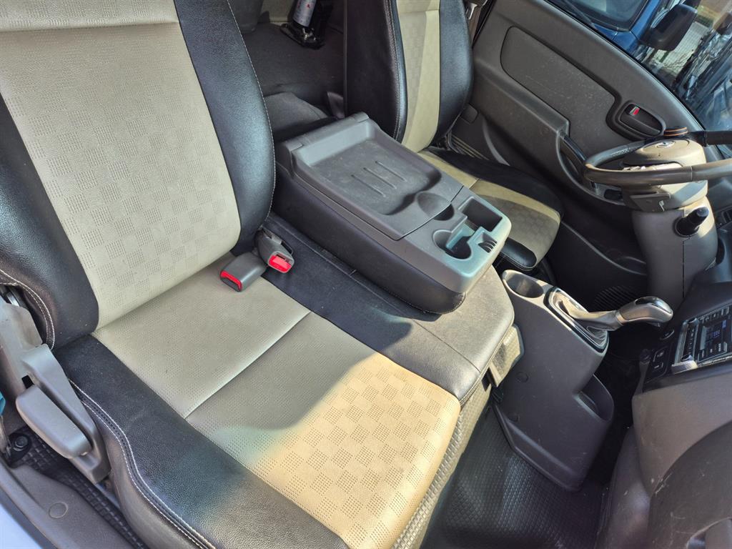 [소형화물][내장탑]포터2 (EV) 1.0톤/슈퍼캡/초장축 - миниатюра 17