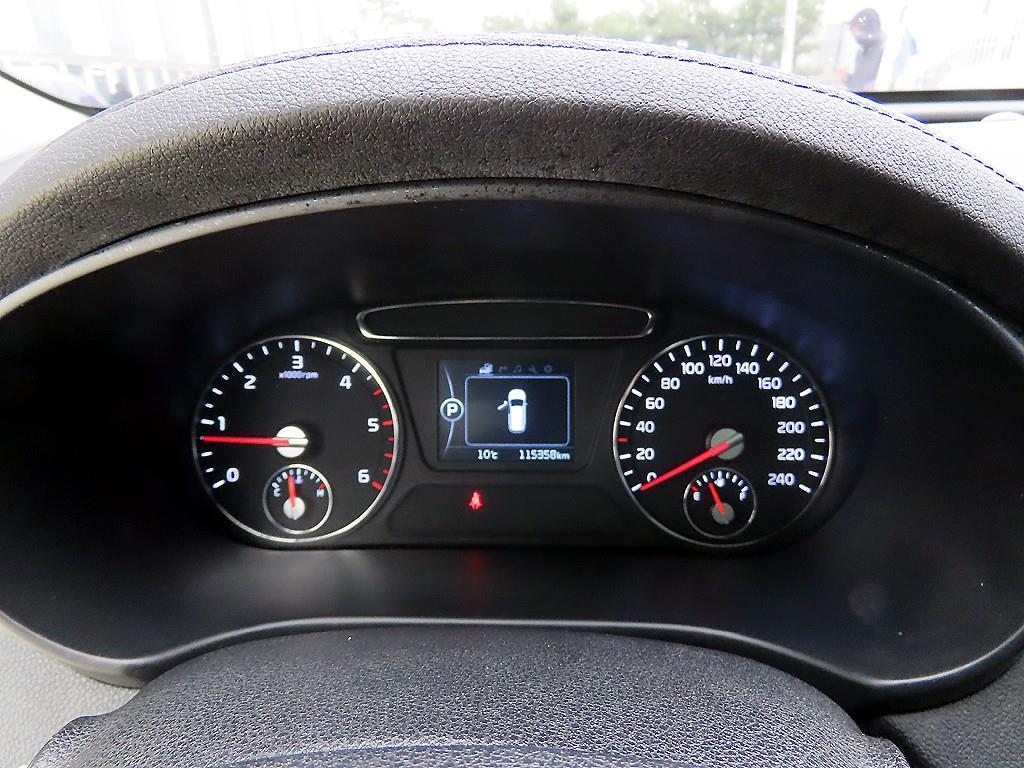 KIA Sorento - Vista 9