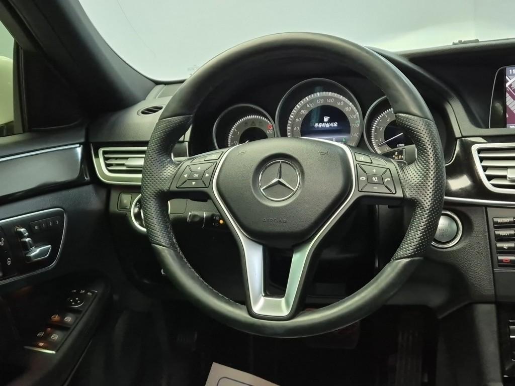 Mercedes Benz E class - Vista 9