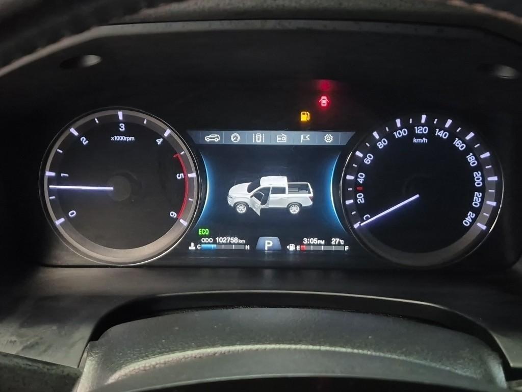 Ssangyong Rexton - Vista 6