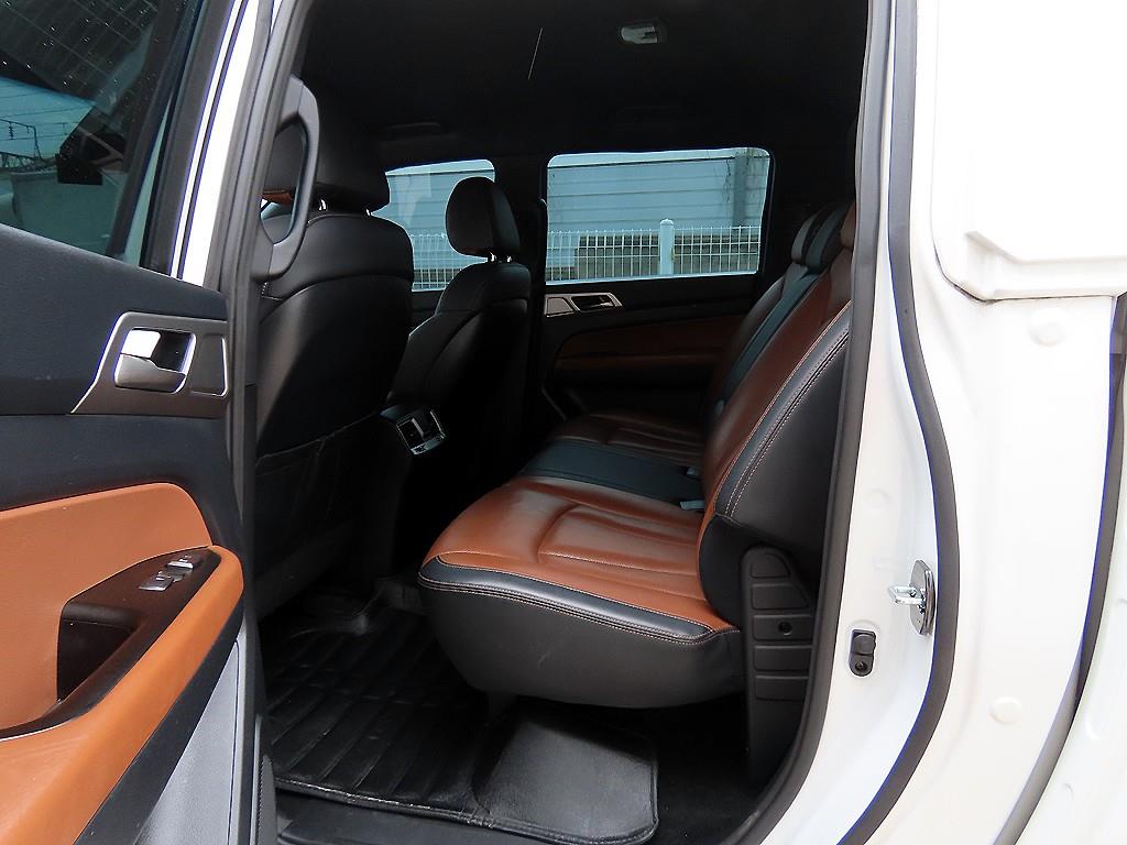 Ssangyong Rexton - Vista 6