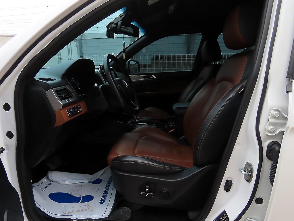 Ssangyong Rexton - Vista 5