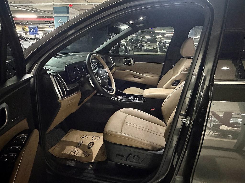 KIA Sorento - Vista 8