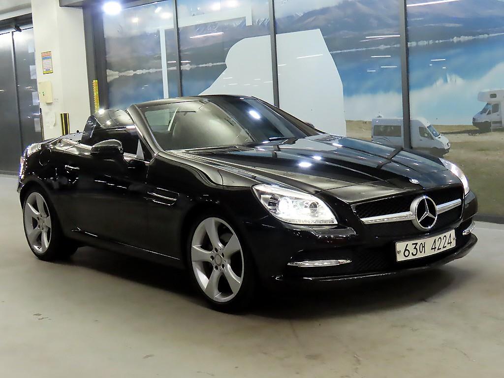 Mercedes Benz SLK Class - Vista 7