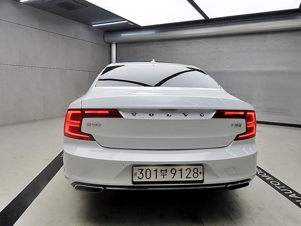 Volvo S90 - Vista 3