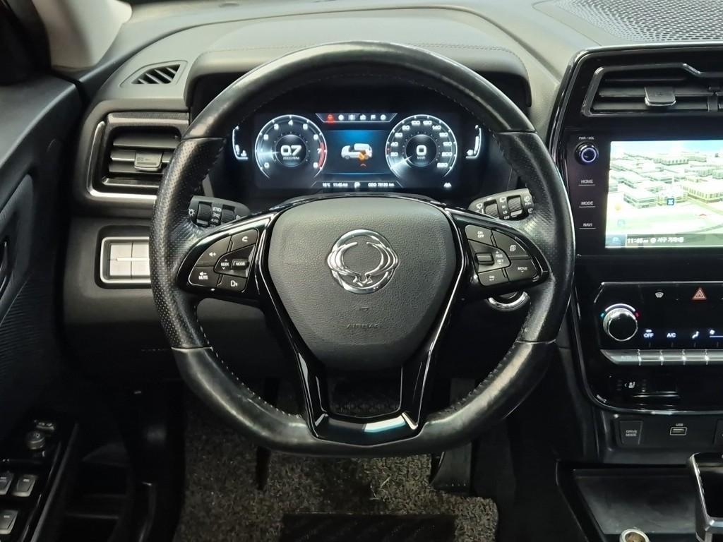 Ssangyong Tivoli - Vista 9