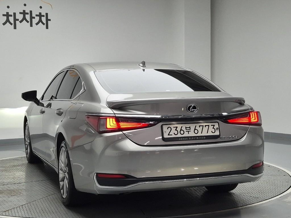 Lexus ES - Vista 2
