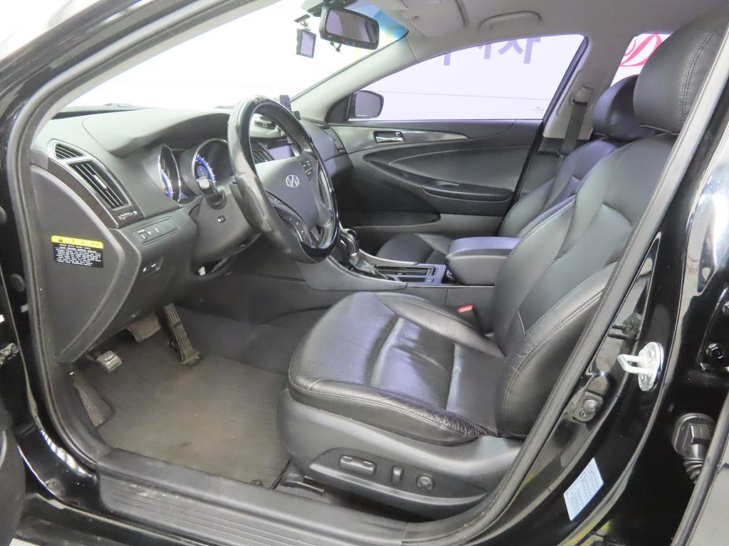 HYUNDAI Sonata - Vista 5