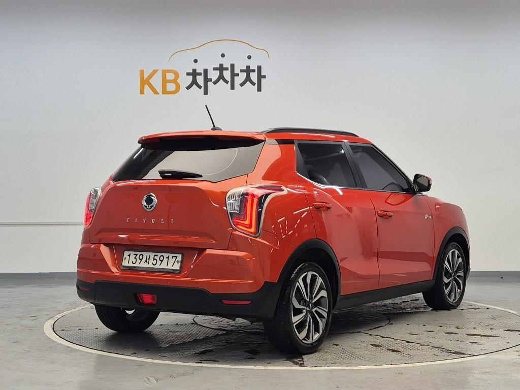 Ssangyong Tivoli - Vista 3