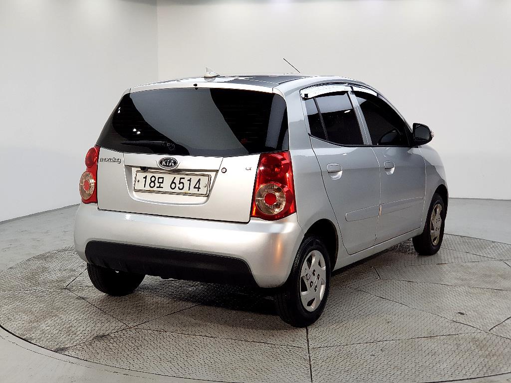 KIA Morning - Vista 4