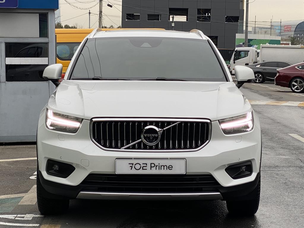Volvo XC40 - Vista 3