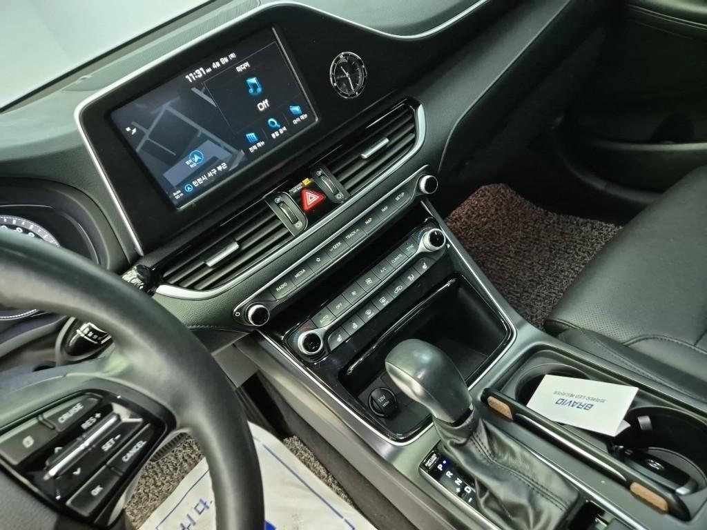 HYUNDAI Grandeur - Vista 10