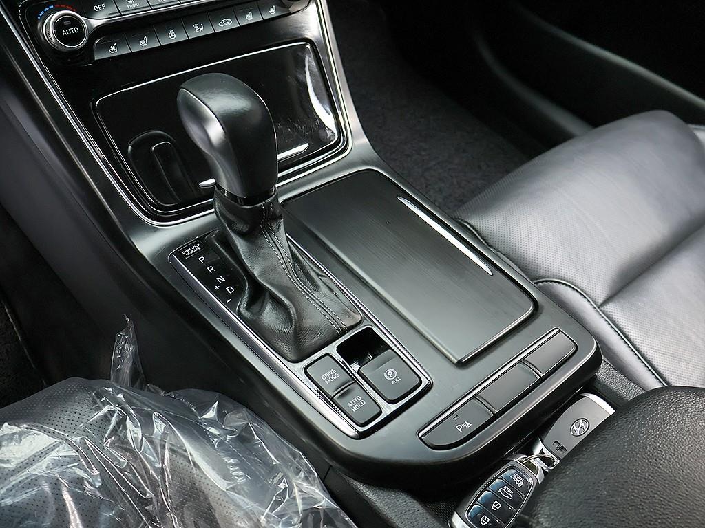 HYUNDAI Grandeur 2018 Negro - Importación desde Corea - HF Imports Iquique - Foto 10