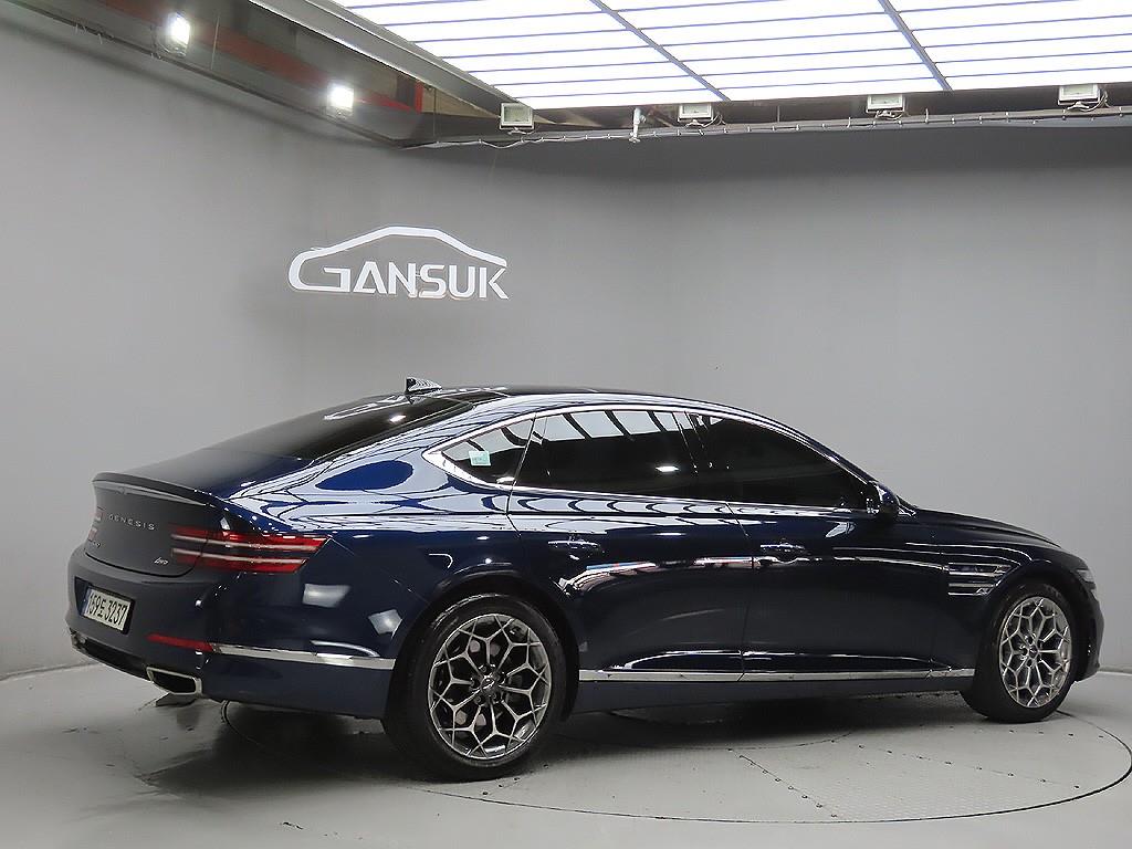 Genesis G80 - Vista 7