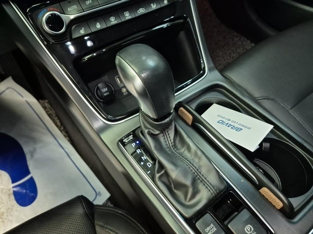 HYUNDAI Grandeur - Vista 8