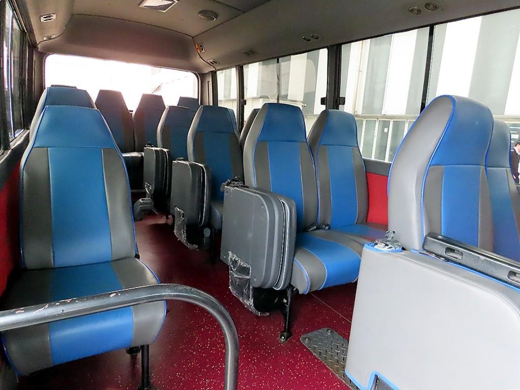 medium and large bus Hyundai bus - Vista 8